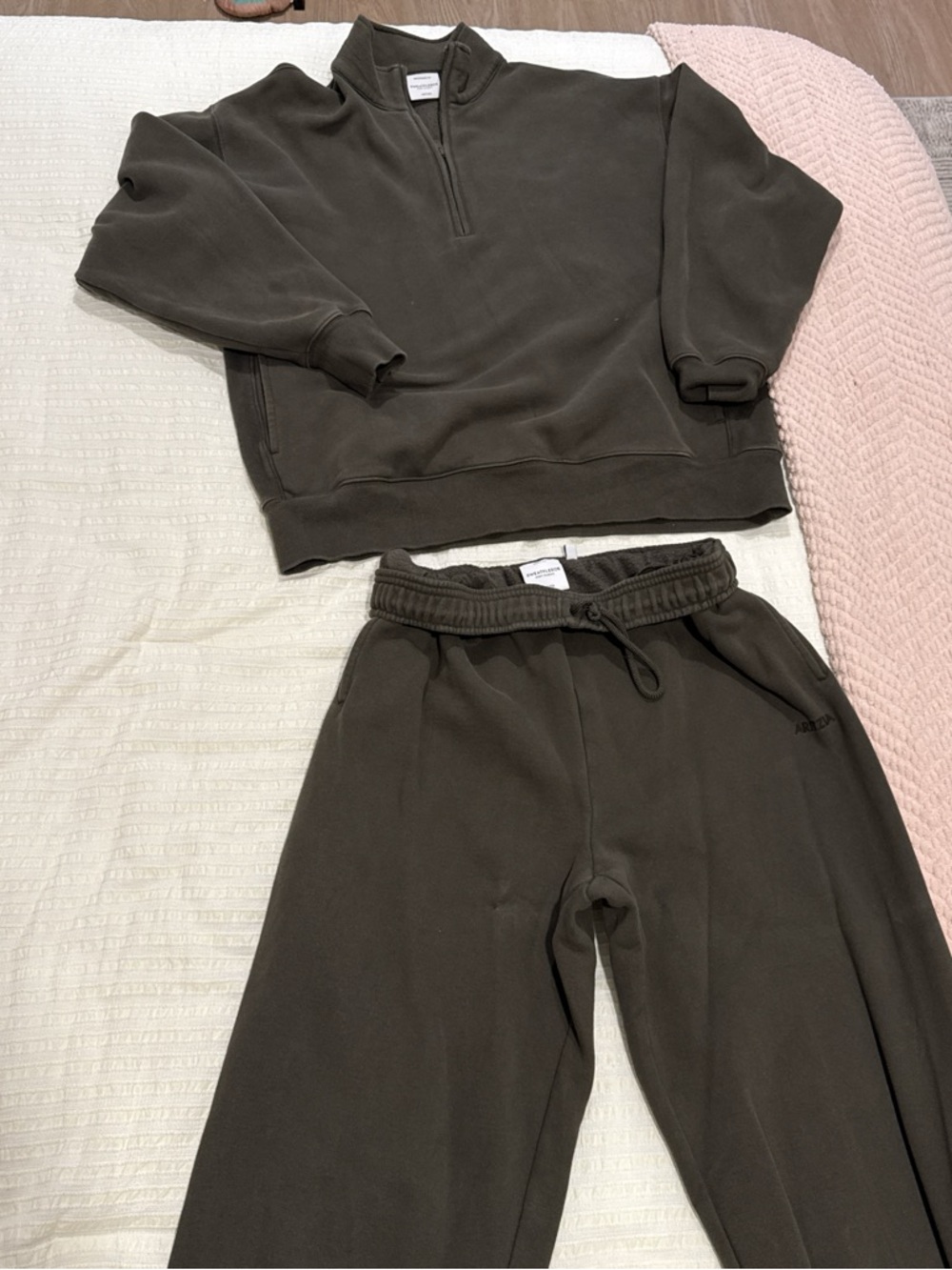 Aritzia Sweatfleece set